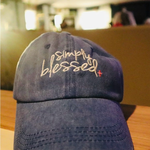 Vibrant Embroidered Baseball Cap NWOT - Picture 7 of 7